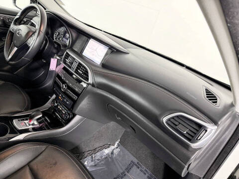 2017 Infiniti QX30 Premium