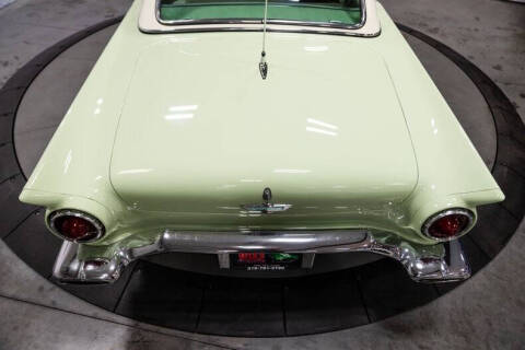 1957 Ford Thunderbird