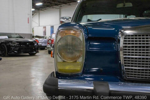 1975 Mercedes-Benz 280-Class