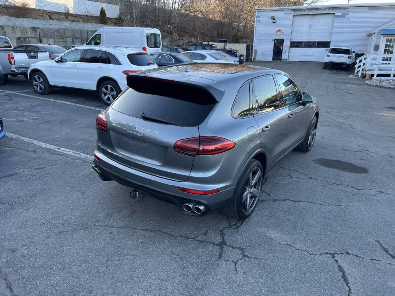 2016 Porsche Cayenne S