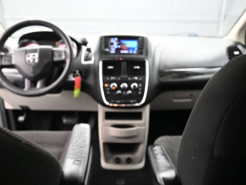 2017 Dodge Grand Caravan SE