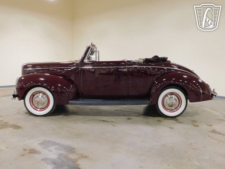 1940 Ford Deluxe