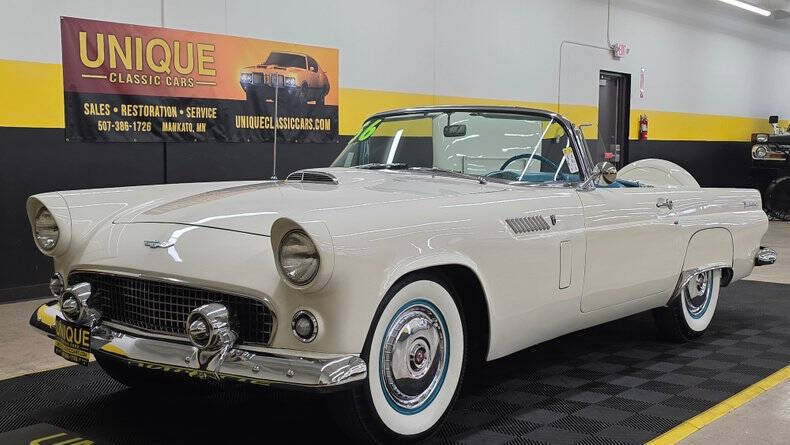 1956 Ford Thunderbird