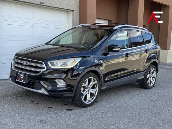 2017 Ford Escape Titanium 4WD's photo