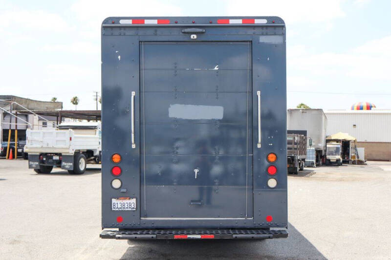 2021 Freightliner MT45 Chassis