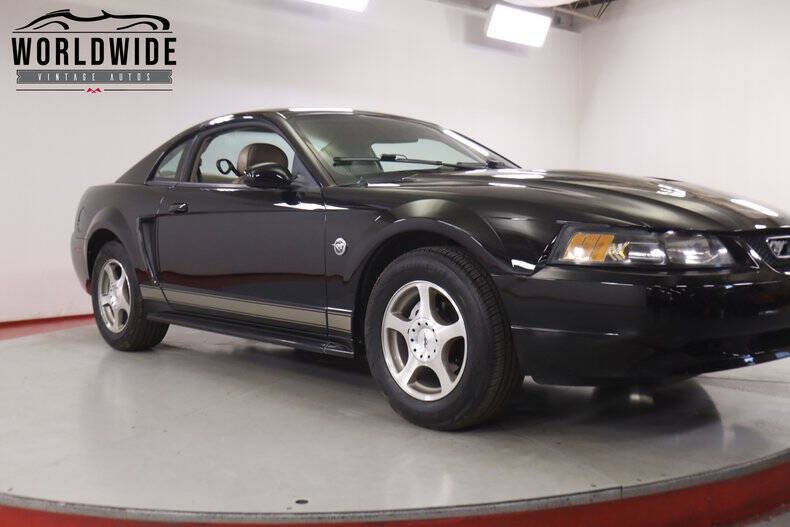 2004 Ford Mustang