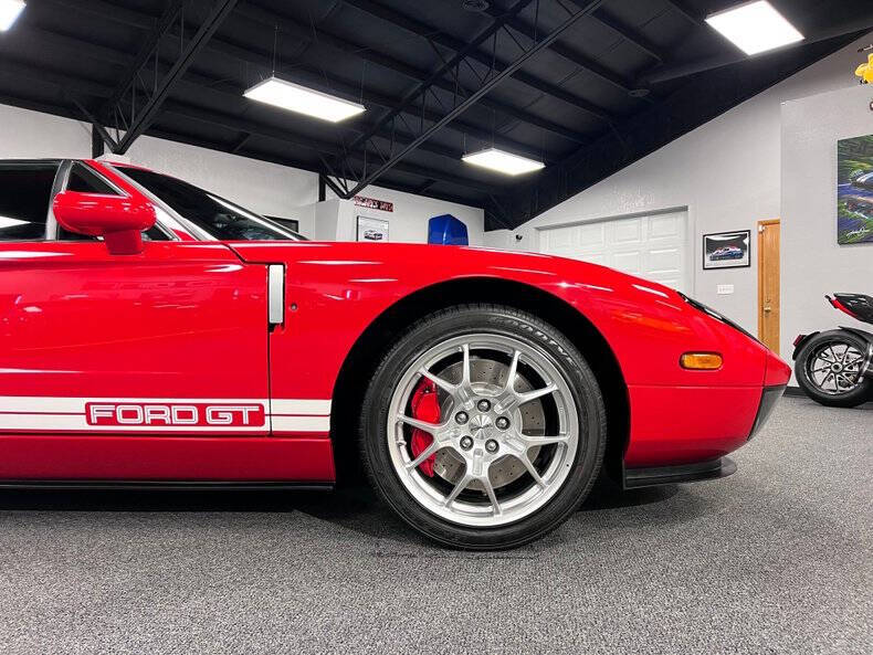 2005 Ford GT