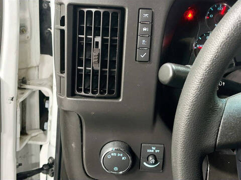2024 Chevrolet Express 2500