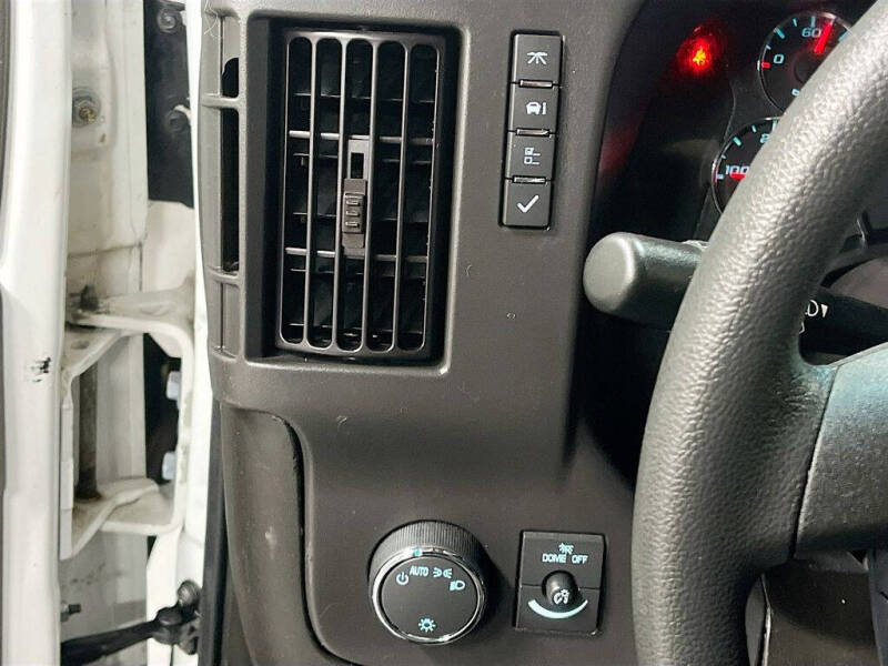 2024 Chevrolet Express 2500