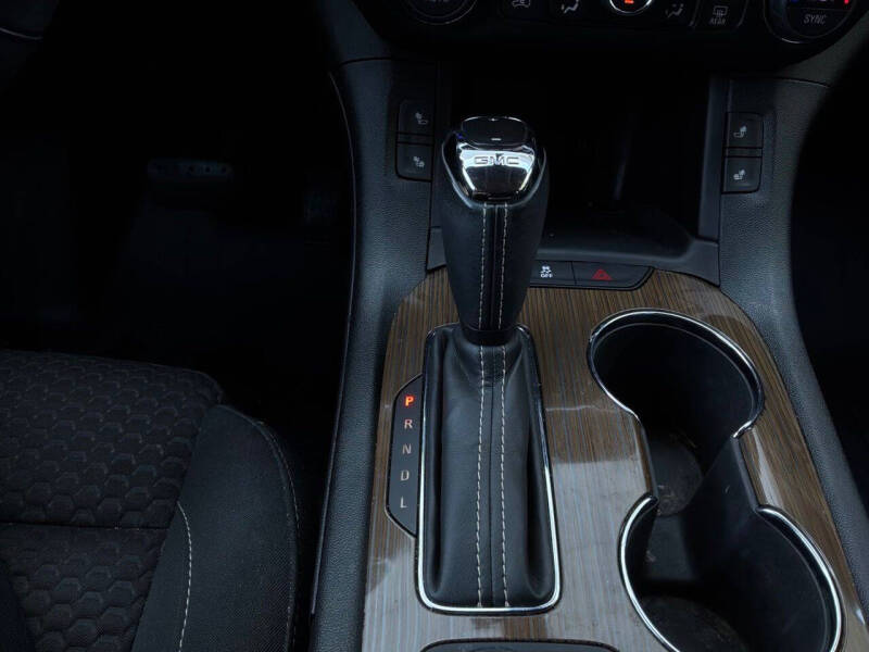 2018 GMC Acadia SLE-2