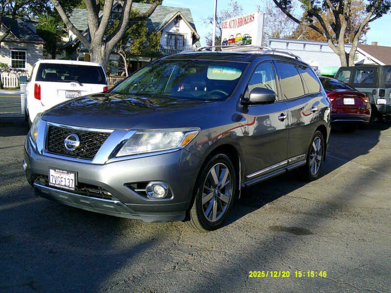 2016 Nissan Pathfinder Platinum
