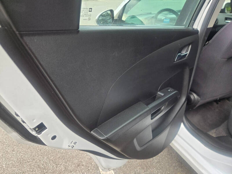 2015 Chevrolet Sonic LT Auto