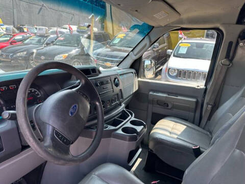 2011 Ford E-Series E-250