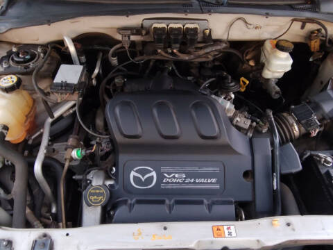 2005 Mazda Tribute s