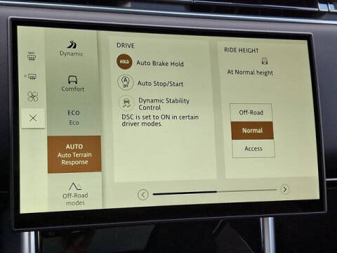 2025 Land Rover Range Rover P530 SE LWB