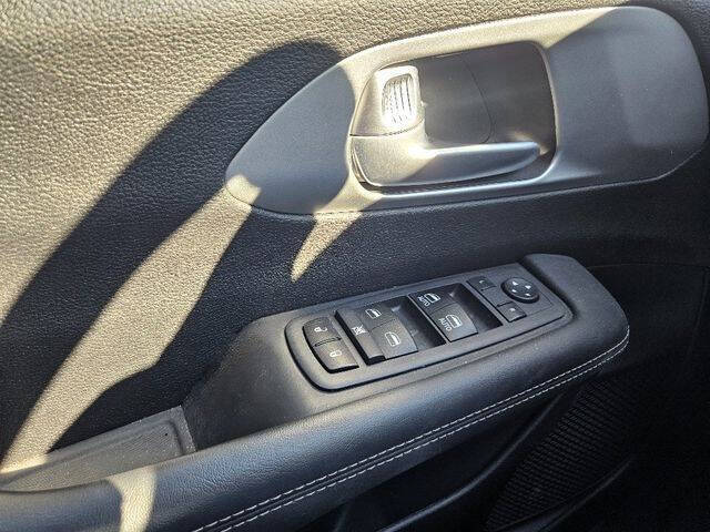 2024 Chrysler Pacifica Touring