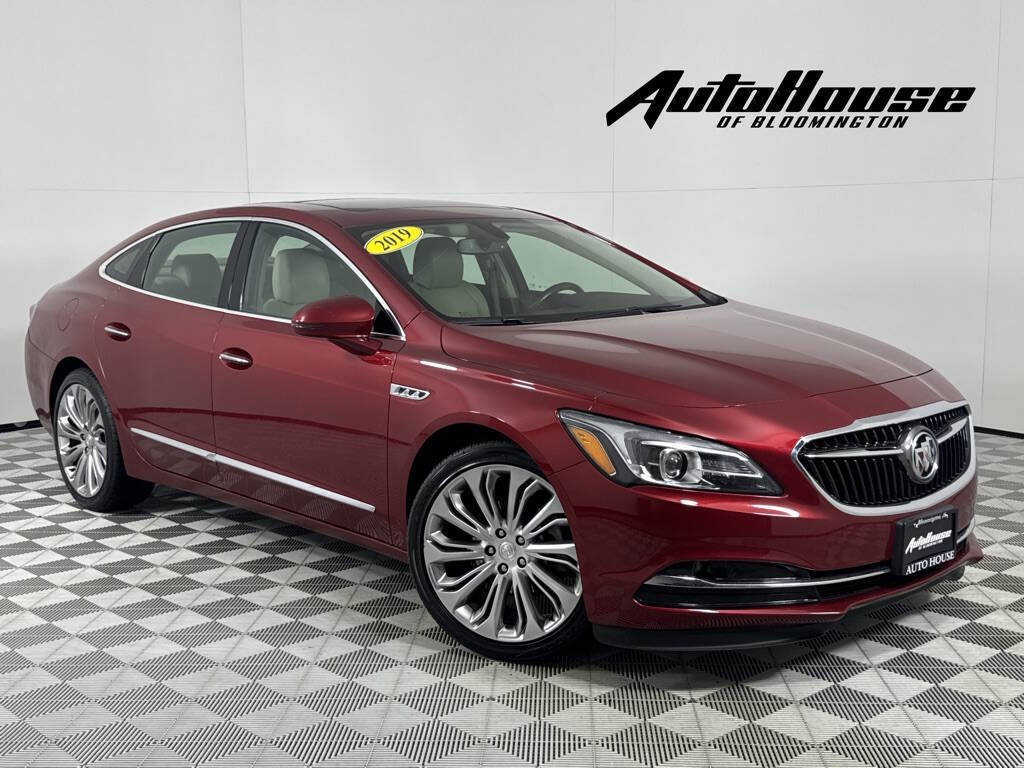 2019 Buick LaCrosse Essence 4dr Sedan's photo