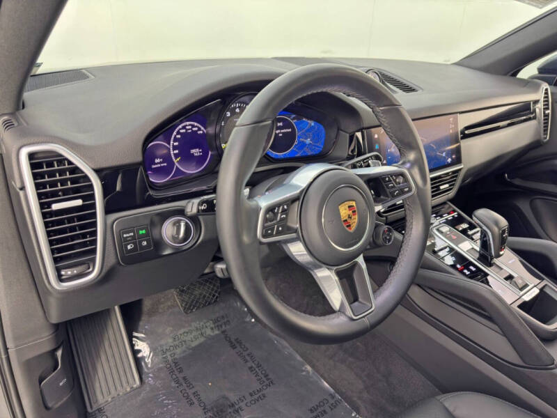 2023 Porsche Cayenne