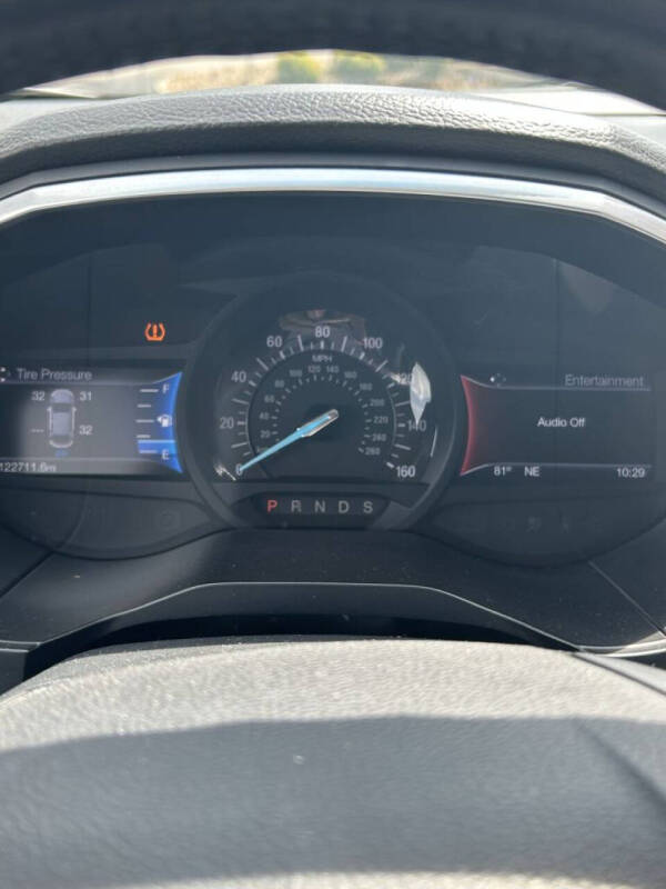 2017 Ford Edge Titanium