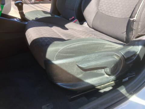 2018 Kia Rio 5-Door LX