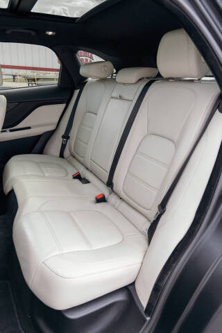 2017 Jaguar F-PACE 20d Prestige