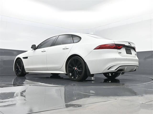 2022 Jaguar XF P300 R-Dynamic SE