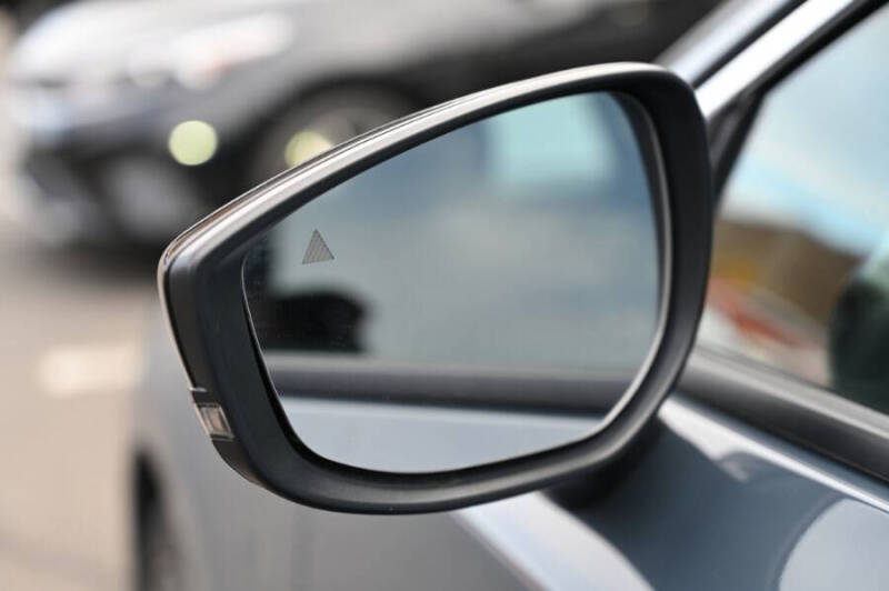 2024 Mazda Mazda3 Sedan 2.5 S Carbon Edition