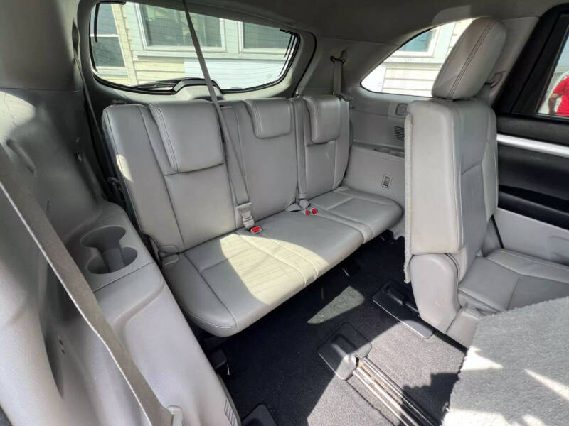 2017 Toyota Highlander