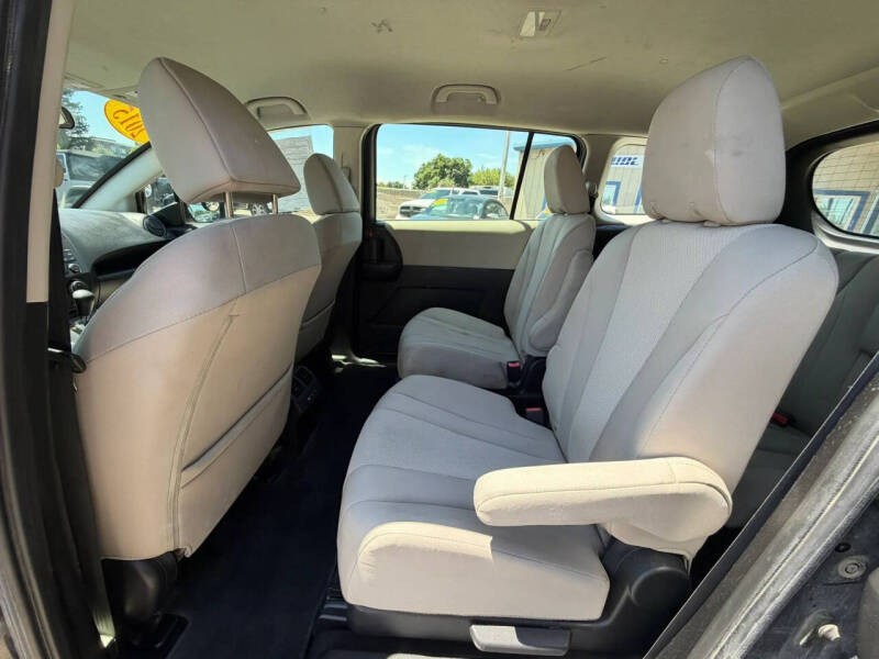 2015 Mazda MAZDA5 Sport