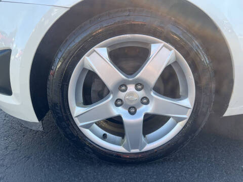 2015 Chevrolet Sonic LTZ Auto