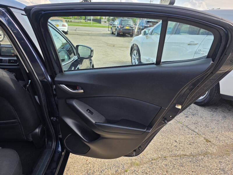 2015 Mazda MAZDA3 i Touring