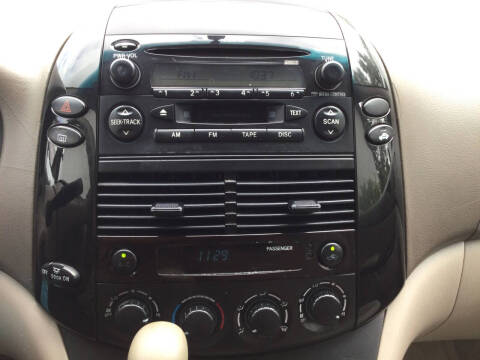 2005 Toyota Sienna