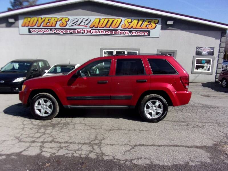 2005 Jeep Grand Cherokee for sale at ROYERS 219 AUTO SALES in Dubois PA