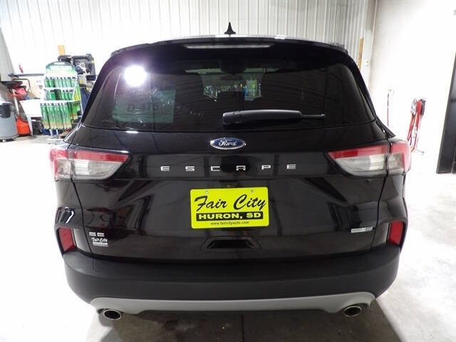 2020 Ford Escape SE