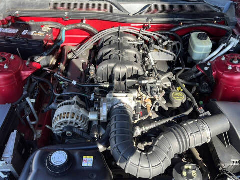 2006 Ford Mustang V6 Standard