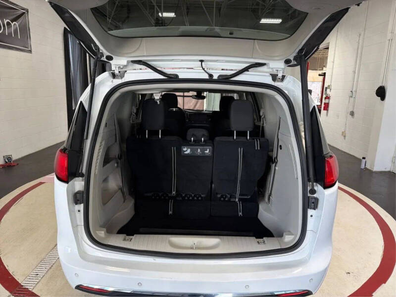 2020 Chrysler Pacifica Touring