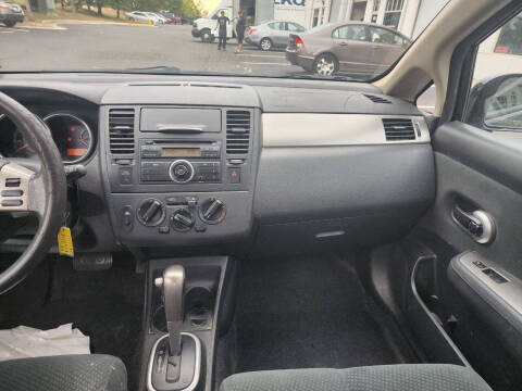 2011 Nissan Versa 1.8 S