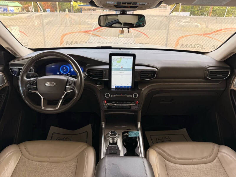 2020 Ford Explorer Platinum