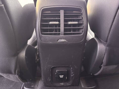 2020 Ford Escape Hybrid Titanium