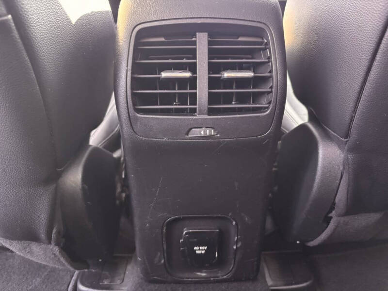 2020 Ford Escape Hybrid Titanium