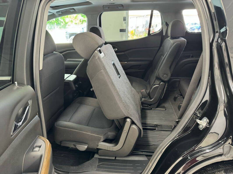 2020 GMC Acadia SLE