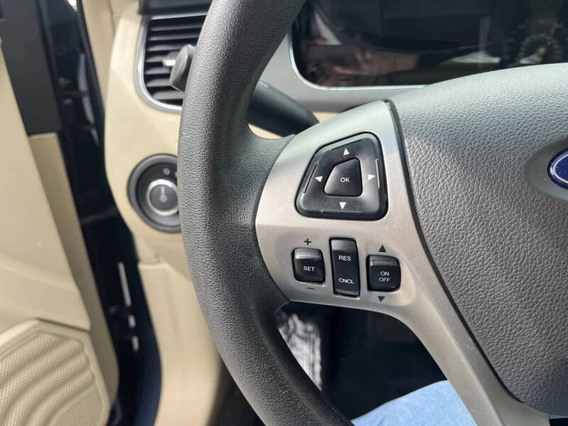 2018 Ford Taurus SE