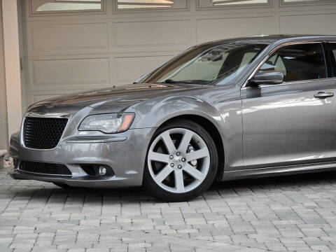 2012 Chrysler 300 SRT8