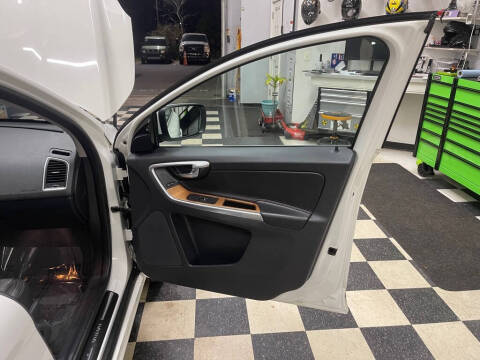 2017 Volvo XC60 T5 Inscription