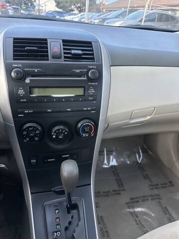 2009 Toyota Corolla LE