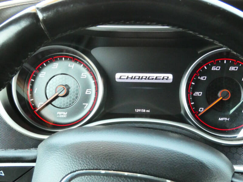 2017 Dodge Charger SXT