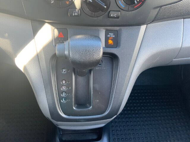 2021 Nissan NV200 SV