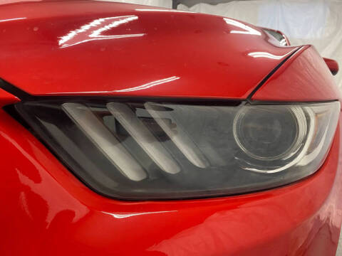 2017 Ford Mustang V6