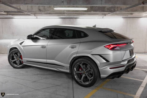 2023 Lamborghini Urus S