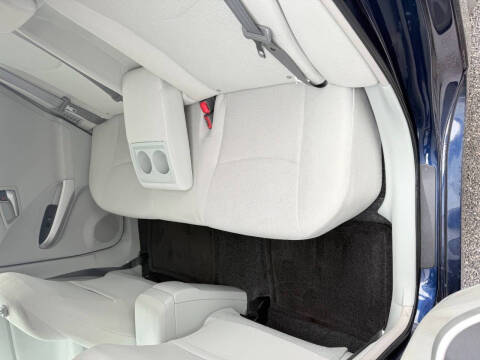 2014 Toyota Prius Five